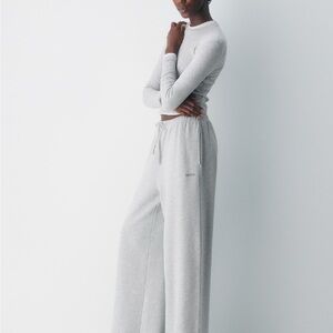 ARITZIA COZY FLEECE MEGA FLUTTER™ SWEATPANT